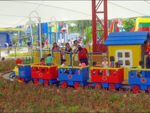 Duplo Express Train Ride