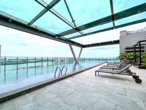 Holiday Inn Johor Bahru Swimming Pool