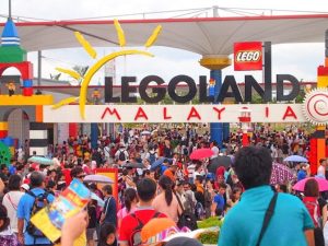 Weekend Crowds In Legoland Malaysia